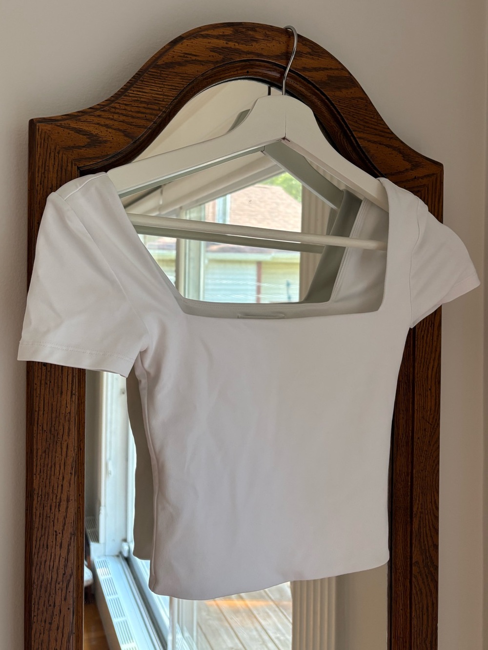 Aritzia Babaton Contour White Square Neck Top